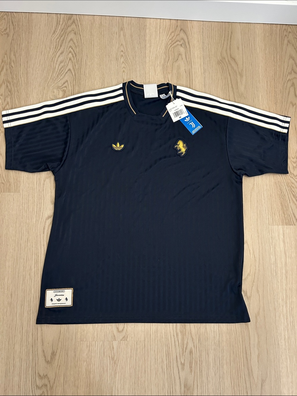 Adidas Juventus Italy futból club World Cup Soccer Jersey navy/gold/white